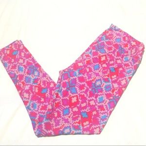 LuLaRoe Tall and Curvy Leggings